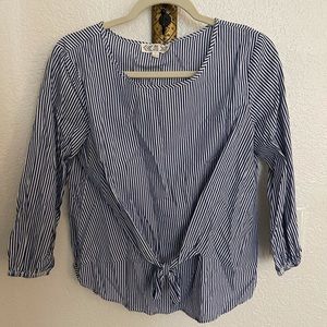 Pink rose size large blue and white blouse